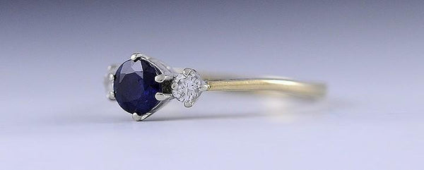 Beautiful 14K Yellow & White Gold Sapphire 2 Diamond Ring Size 6.5