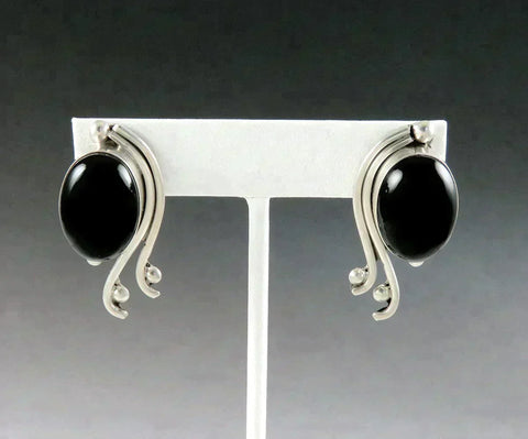 Stylish Pair VTG Mexico Sterling Silver Onyx Swirl Stud Earrings