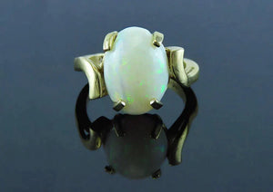 Vintage 14K Yellow Gold & Natural 3 CT Opal Gemstone Cabochon Statement Ring