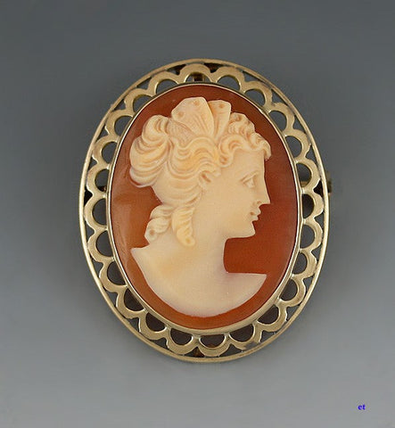 Pretty 14K Yellow Gold Openwork Hand Carved Cameo of a Young Woman Pin Pendant