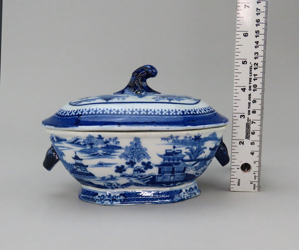 Nankin Nanking English-Made Small Porcelain Covered Gravy Tureen c 1825