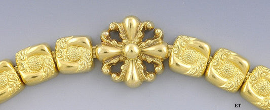 Lovely c1870s American Victorian 14k Gold Chased Floral Rosette Bracelet