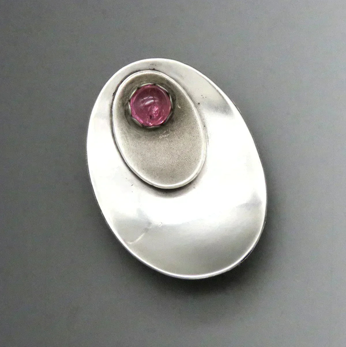 Vintage 1956 Swedish Alton Silver Natural Amethyst Oval Modernist Pin