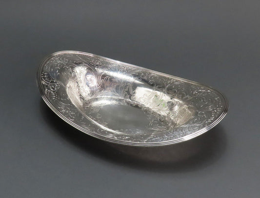 Beautiful Sterling Silver Oval Bowl Hand-Chased Scrolls Flowers c1900 No Mono