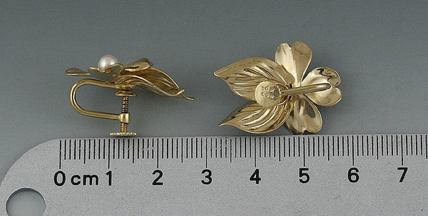 Sweet 14K Yellow Gold Pearl Dogwood Flower Screwback Earrings Harry S. Bick