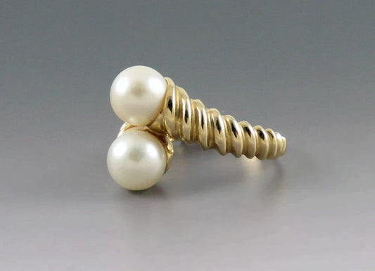 Vintage 1960s 14K Yellow Gold Pearl Double Twin Bypass Toi et Moi Ring
