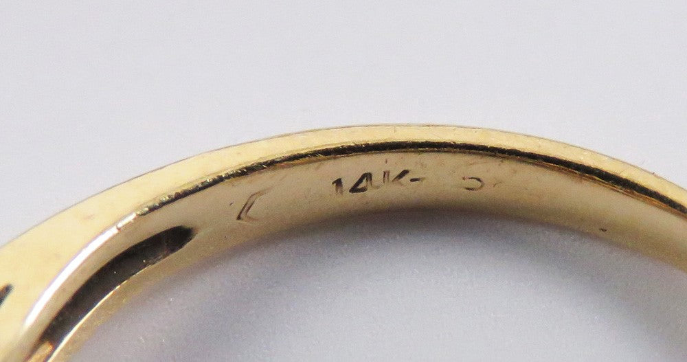 Beautiful 14k Yellow Gold ~6.8mm Pearl Diamond Ring