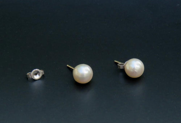 Elegant Pair 14k White Gold ~7.3mm Pearl Stud Earrings