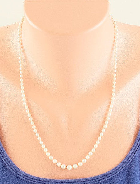 Lovely Graduated Pearl Necklace w/14k White Gold Filigree Clasp