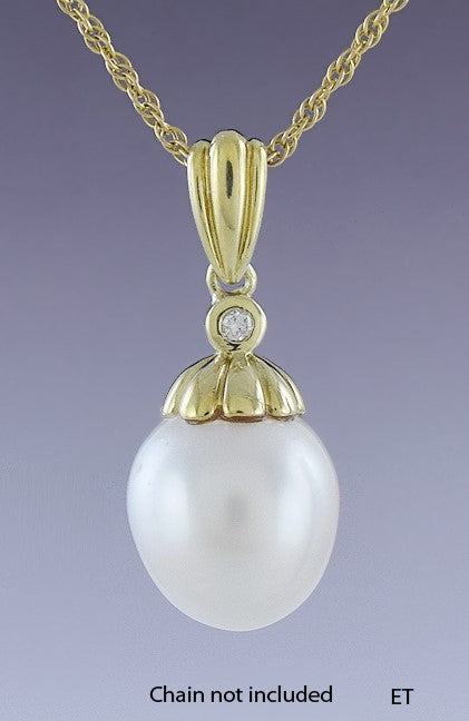 Elegant 18k Gold Diamond & Baroque Pearl Pendant