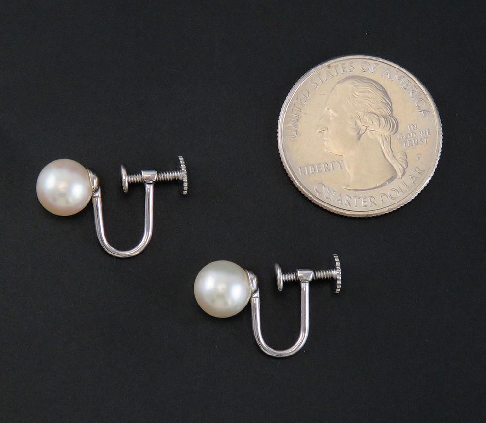 Attractive 14K White Gold Great Quality 8.1mm Pearl Screw-back Earrings