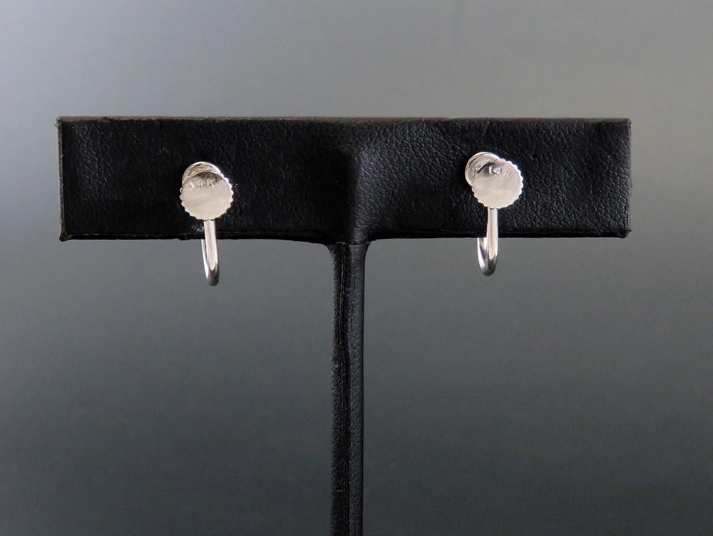 Attractive 14K White Gold Great Quality 8.1mm Pearl Screw-back Earrings