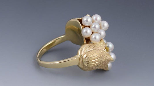 Tulip Form 14k Yellow Gold and Pearl Double Bypass Engraved Ring Sz 6