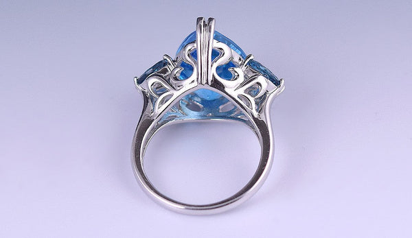 Thai Sterling Silver and Blue Pear-Shaped Topaz Ring w/ 6 Accent Topaz, Sz 8.25