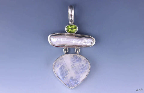 Gorgeous Stacked Silver Pendant Labradorite Heart w/Freshwater Pearl and Peridot