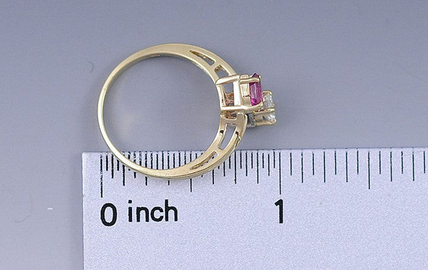 Stunning 14K Yellow Gold Ruby & Sparkling Diamond Toi Et Moi Ring Size 6.25