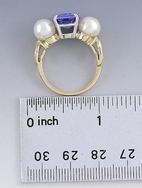 Stunning 18K Yellow Gold Pearl Blue Spinel Ring
