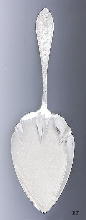 Durgin Sterling Silver Bright Cut Engraved Irish Star Cake Pie Server 9 1/4"