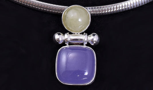 Chalcedony Agate Pendant on Sterling Silver Italian Omega Chain Choker Necklace