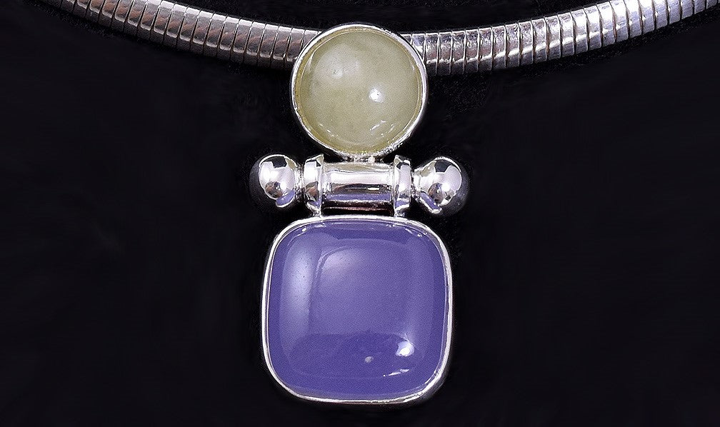 Chalcedony Agate Pendant on Sterling Silver Italian Omega Chain Choker Necklace