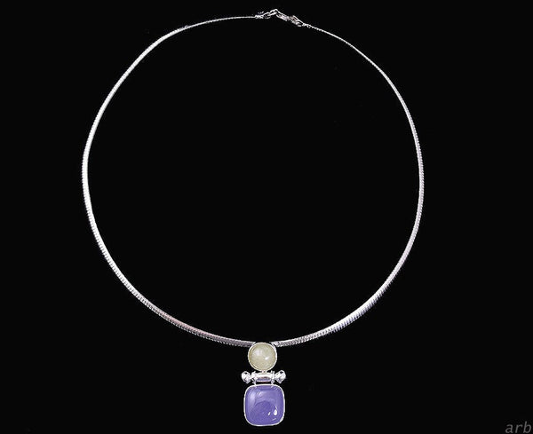 Chalcedony Agate Pendant on Sterling Silver Italian Omega Chain Choker Necklace