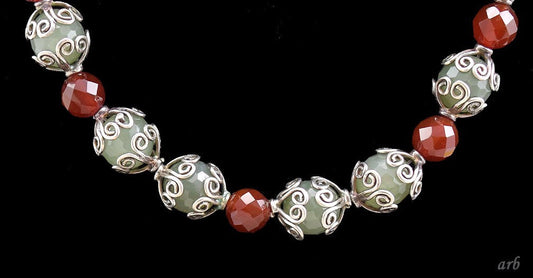 Gorgeous Modern Necklace of Sterling Silver Red Chalcedony Green Bloodstone
