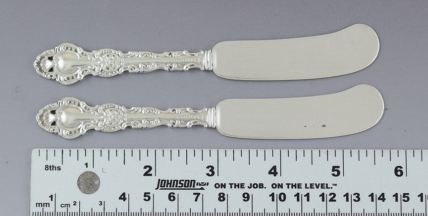 Great Pair Durgin Sterling Silver Regent Butter Knives / Spreaders S Mono