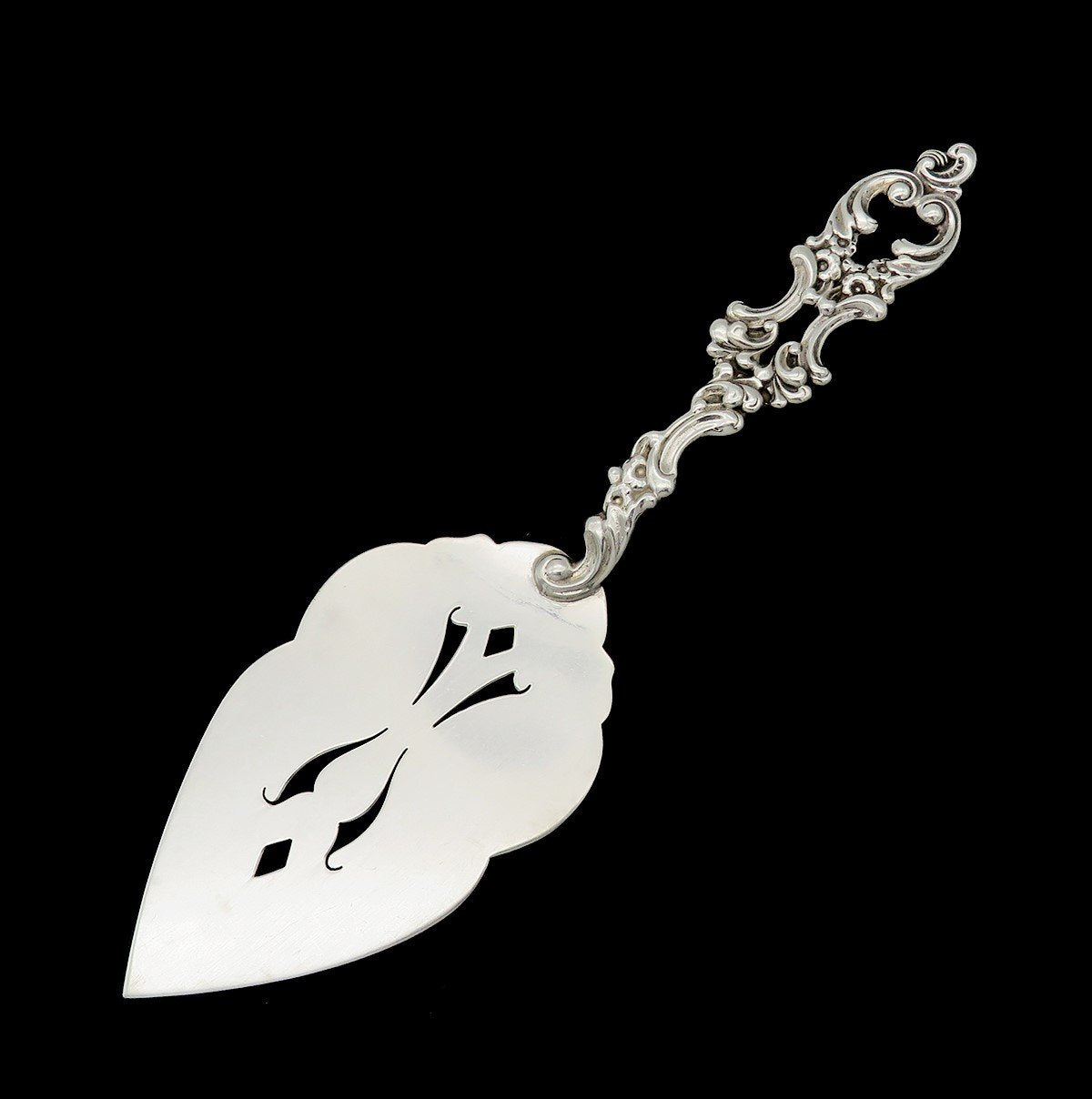 Lovely Large Sterling Silver Flat Server Scroll Handle No Mono 10 5/8 in