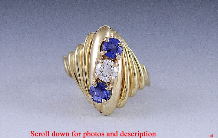 Vibrant High Quality 14K Yellow Gold Blue Sapphire and Diamond Ring Size 6