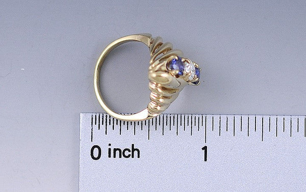Vibrant High Quality 14K Yellow Gold Blue Sapphire and Diamond Ring Size 6