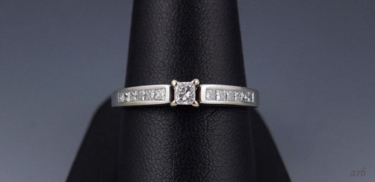 Beautiful 14k White Gold Engagement Ring with 13 Diamonds Over 1/2 Carat TDW