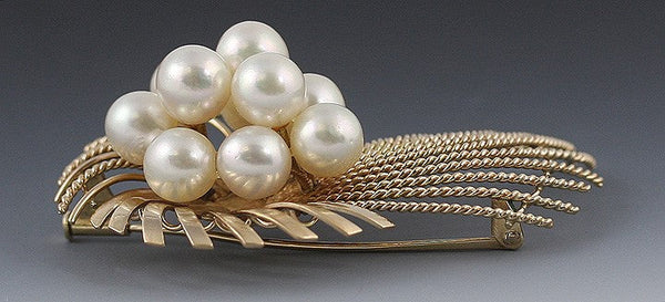 Stylish c1950s Japanese 14k Yellow Gold Big Pearl Cluster Pin Brooch