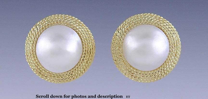 Elegant 18k Yellow Gold & Mabe Pearl Earrings with Rope Twist Setting