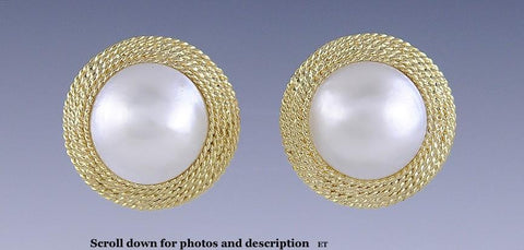 Elegant 18k Yellow Gold & Mabe Pearl Earrings with Rope Twist Setting