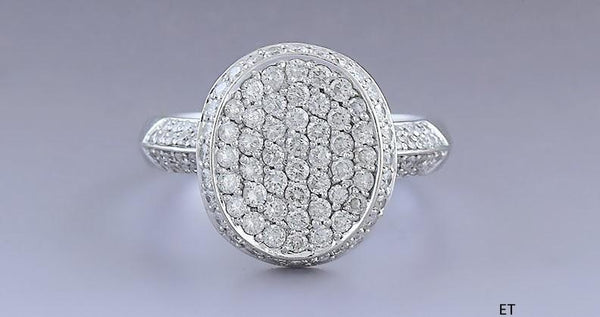 Dazzling 18k White Gold & 1.56ct Diamond Studded Oval Ring