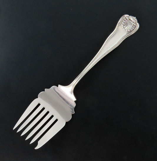 Handsome Sterling Silver Serving Fork Newport Shell 6 1/4 Inches