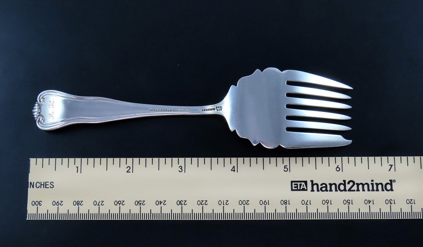 Handsome Sterling Silver Serving Fork Newport Shell 6 1/4 Inches