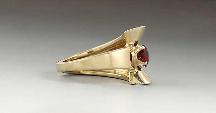 Elegant Modern 14K Yellow Gold ~.40CT Ruby & Diamond Ring Size 4