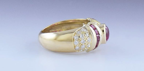 Vibrant 18K Yellow Gold Diamond & Ruby Ring Size 5.25