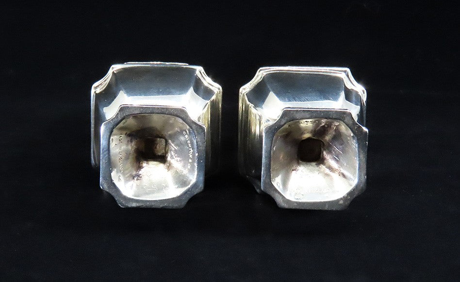 Fantastic Pair English Britannia 958 Silver Queen Anne Style Shakers Casters