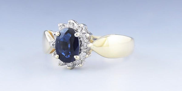 Beautiful 14k Yellow Gold Blue Sapphire & Diamond Halo Ring Size 6