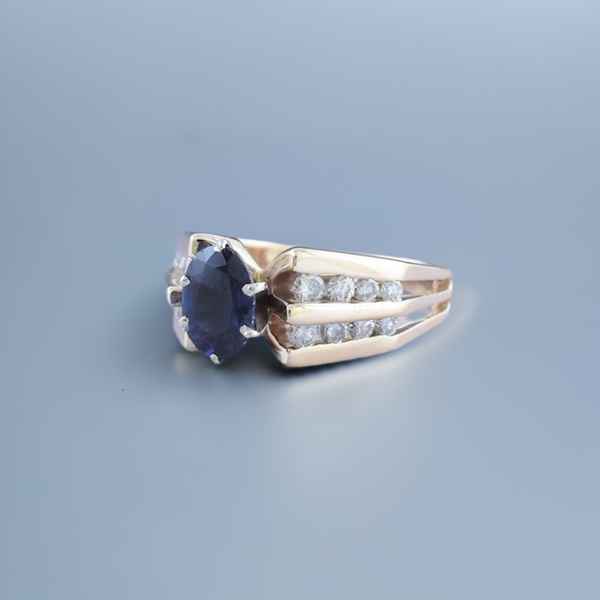 Gorgeous 14k Yellow Gold Sapphire & Diamond Ring Size 8