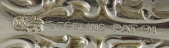 Old Whiting Louis XV 1891 Sterling Silver Gravy Sauce Ladle 8 7/8"