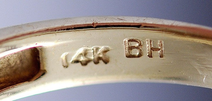 Modern Eye Catching 14K Yellow Gold Emerald & Diamond Ring Size 7.75