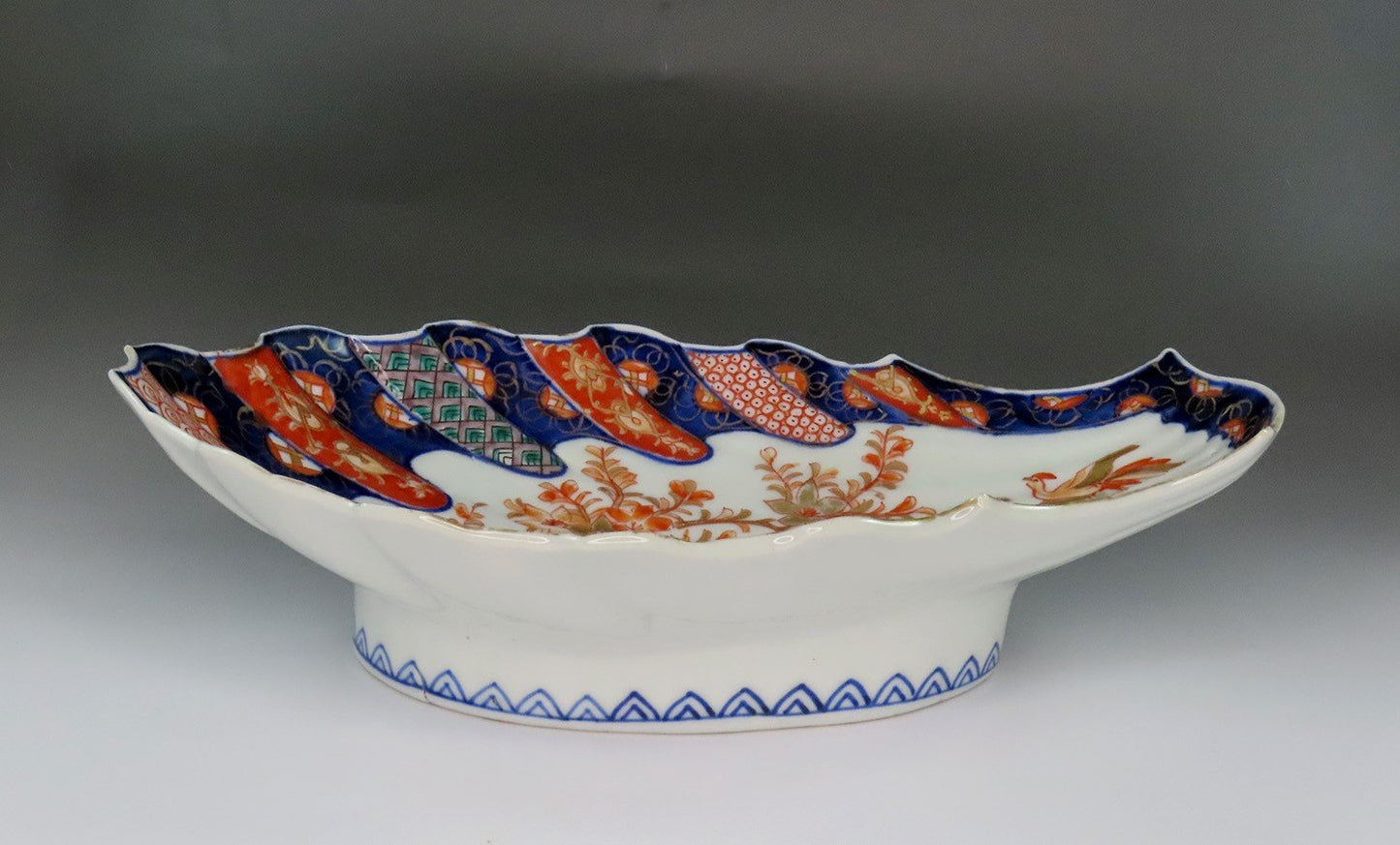 Beautiful Japanese Porcelain Imari Fluted Shell Dish Bowl Floral Tree Birds