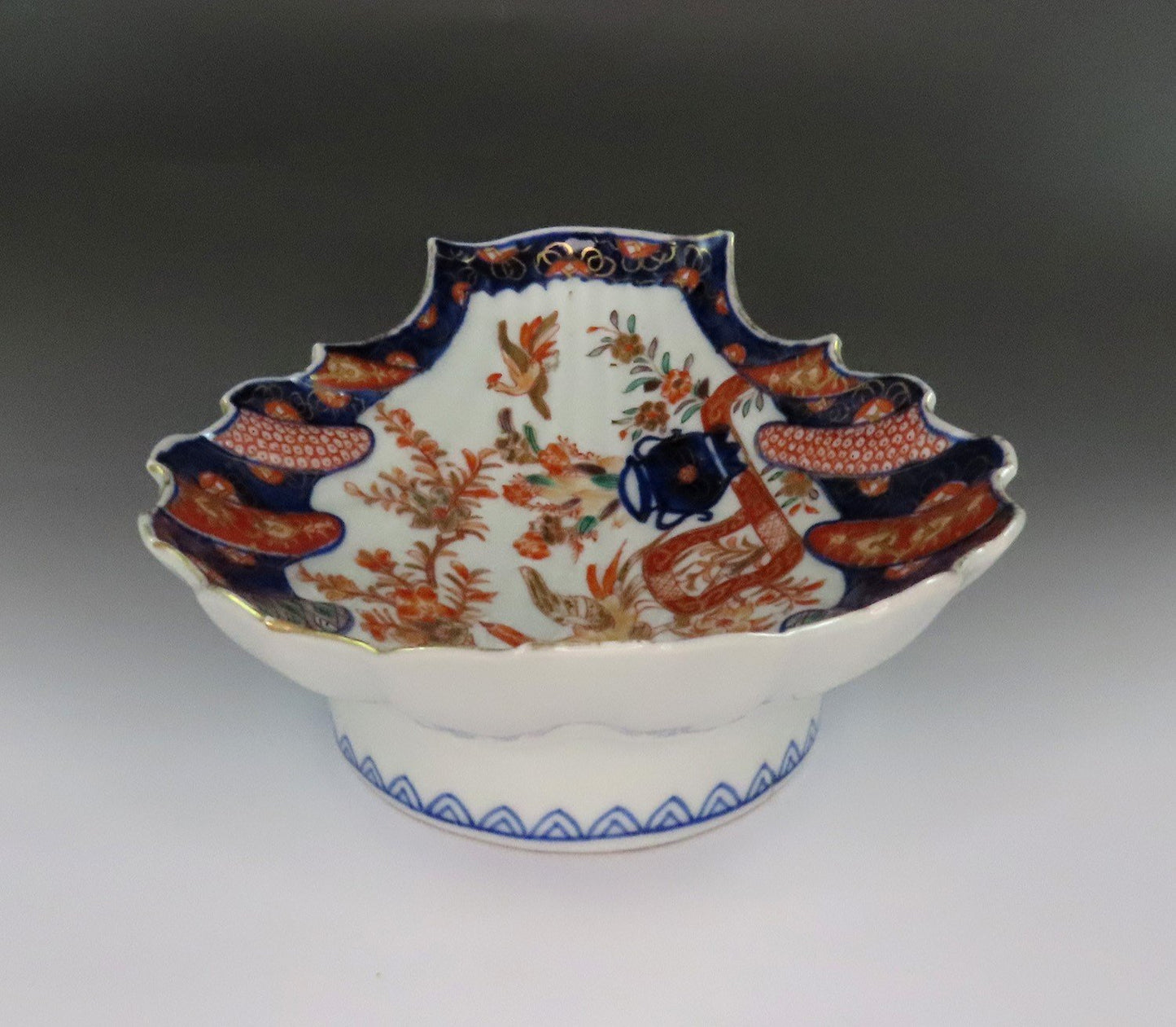 Beautiful Japanese Porcelain Imari Fluted Shell Dish Bowl Floral Tree Birds