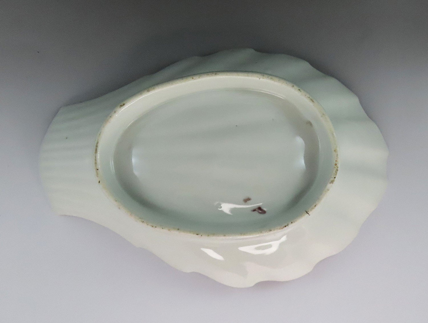 Beautiful Japanese Porcelain Imari Fluted Shell Dish Bowl Floral Tree Birds