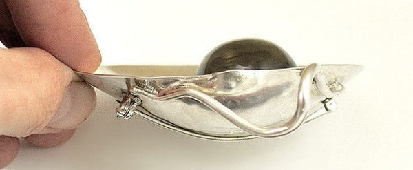 Lovely Sterling Silver Russells of Camden ME Rocme Clamshell Pendant or Pin