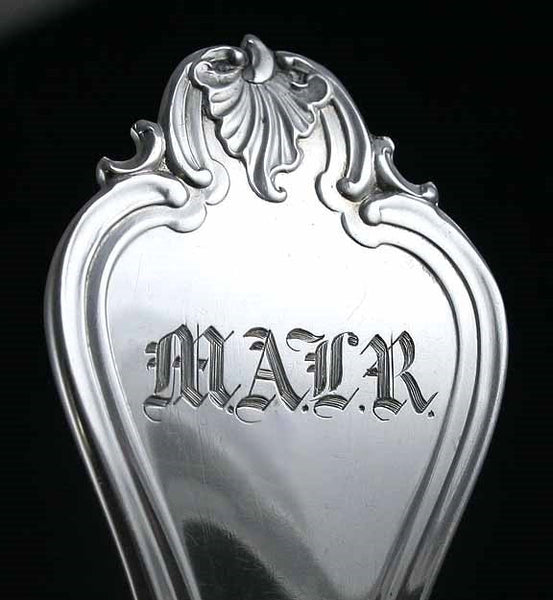 Antique 19th Century American Coin Silver Shell Bowl Stuffing Serving Spoon 13.5