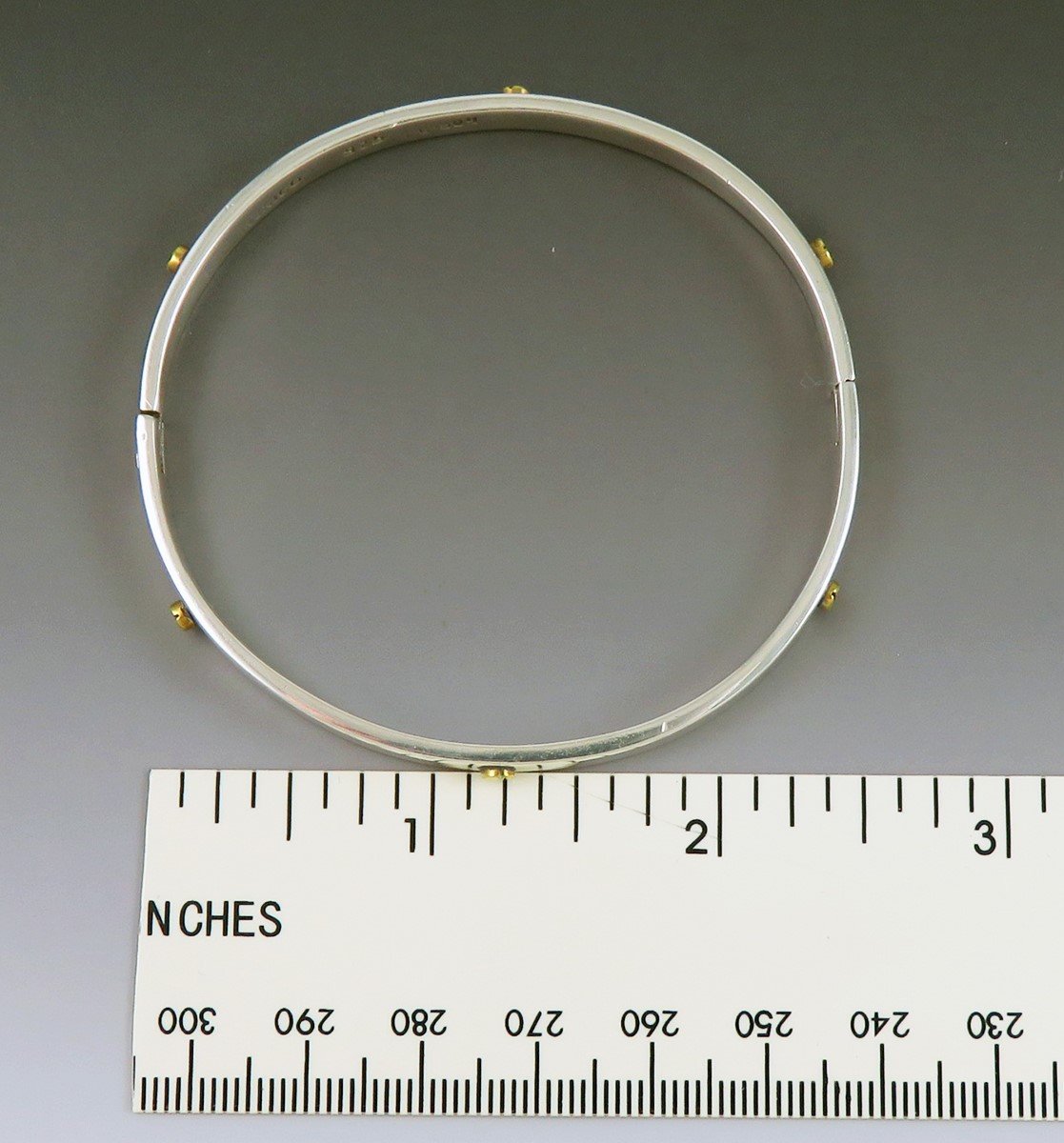 Stylish VTG Mexico Sterling Silver Two Tone Rivet Bangle Bracelet